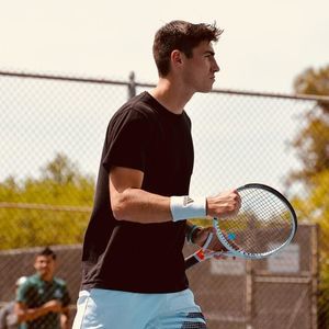 Meet your Posher, Louis